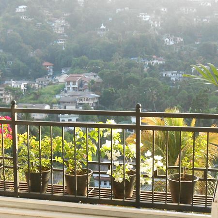 Luxury Apartment The Walkers Nest Kandy Dış mekan fotoğraf