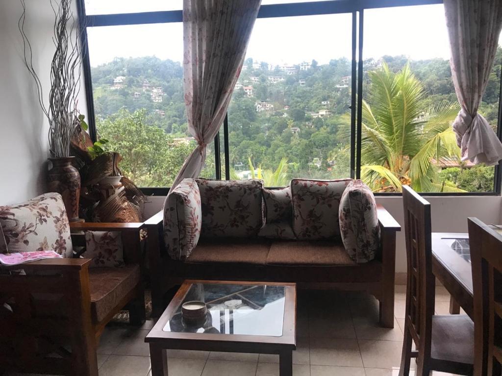 Luxury Apartment The Walkers Nest Kandy Dış mekan fotoğraf